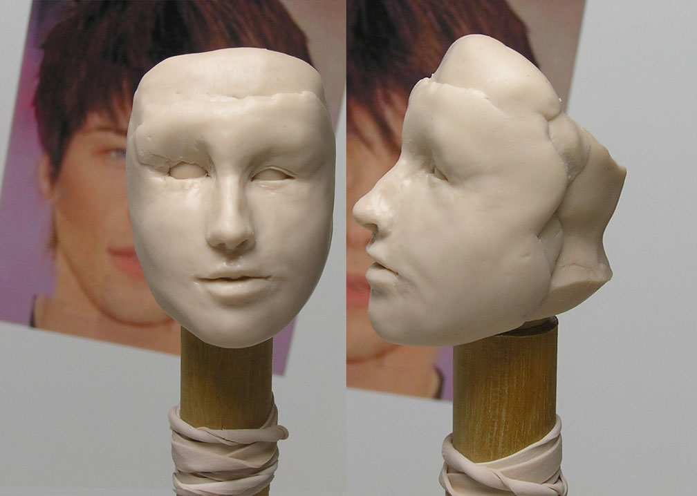 Sculpting female head in clay. Tutorial how to sculpt in a water